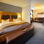 Engemann Kurve Szálloda Winterberg