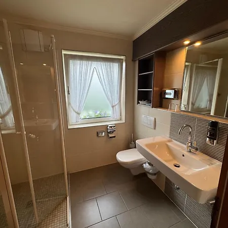 恩格曼卡夫酒店