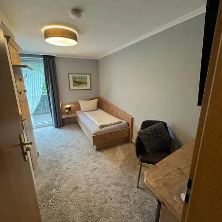 恩格曼卡夫酒店 酒店